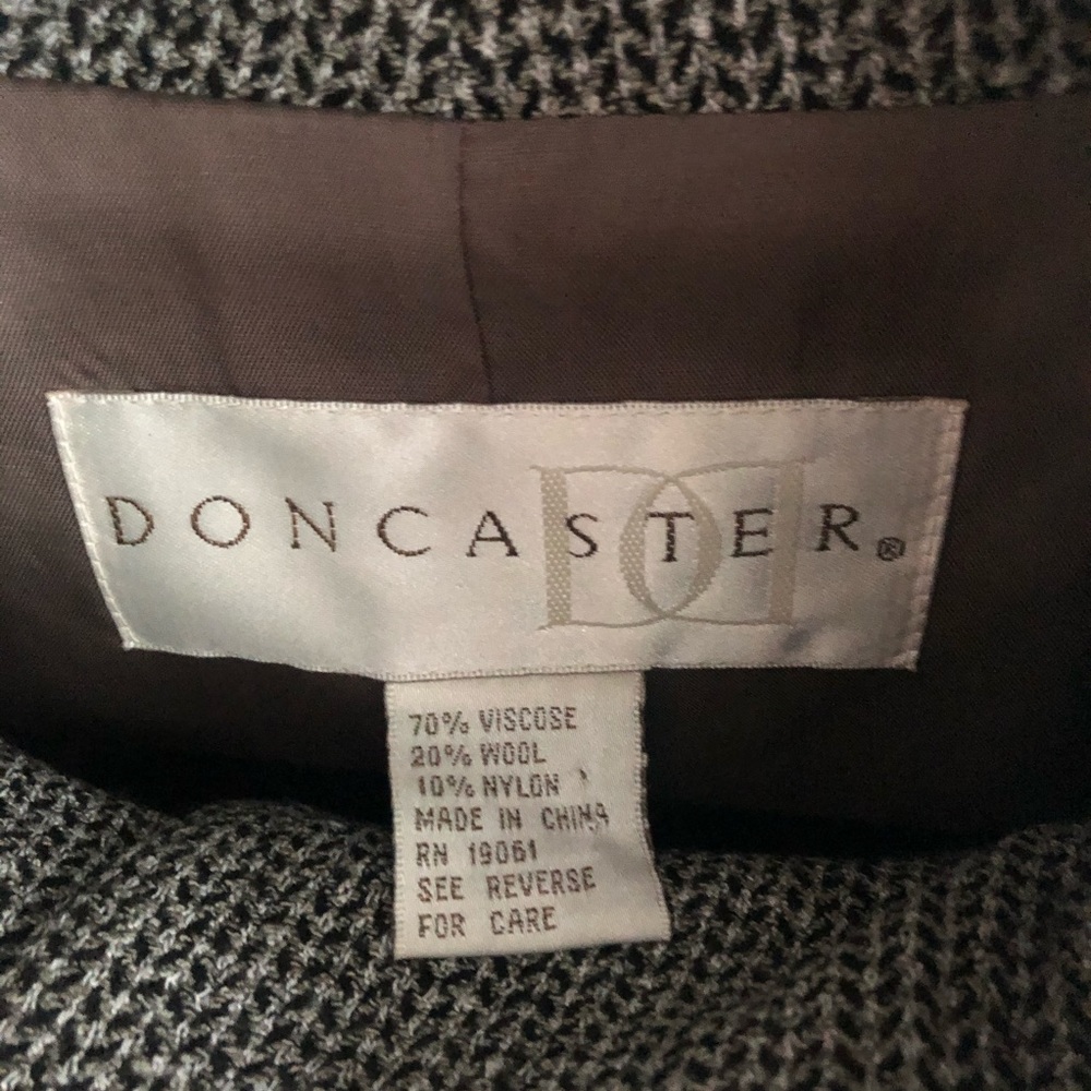 Doncaster Vtg Jacket - image 2